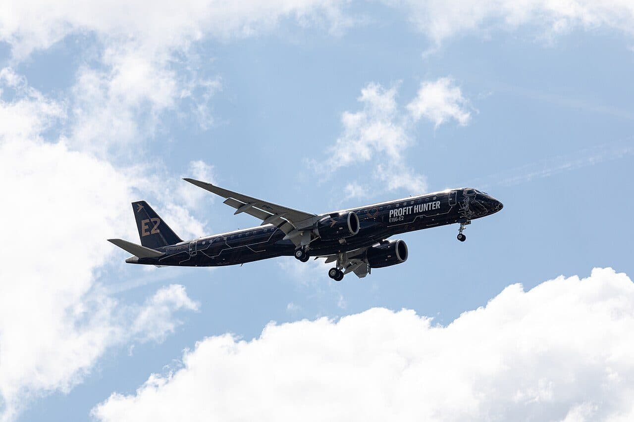 Embraer E195-E2 tại triển lãm hàng không
